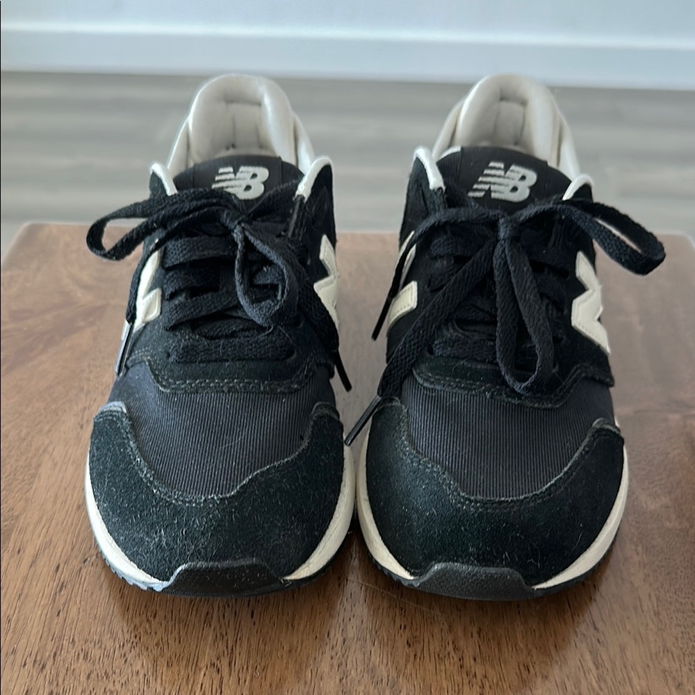 New Balance Womens Black Off-White/Cream Sneakers Suede Mesh Animal Print Heel - Picture 3 of 6